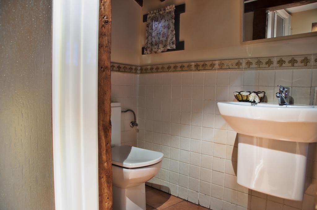 Hostal Alfonso XII By Toledo Ap Exterior photo